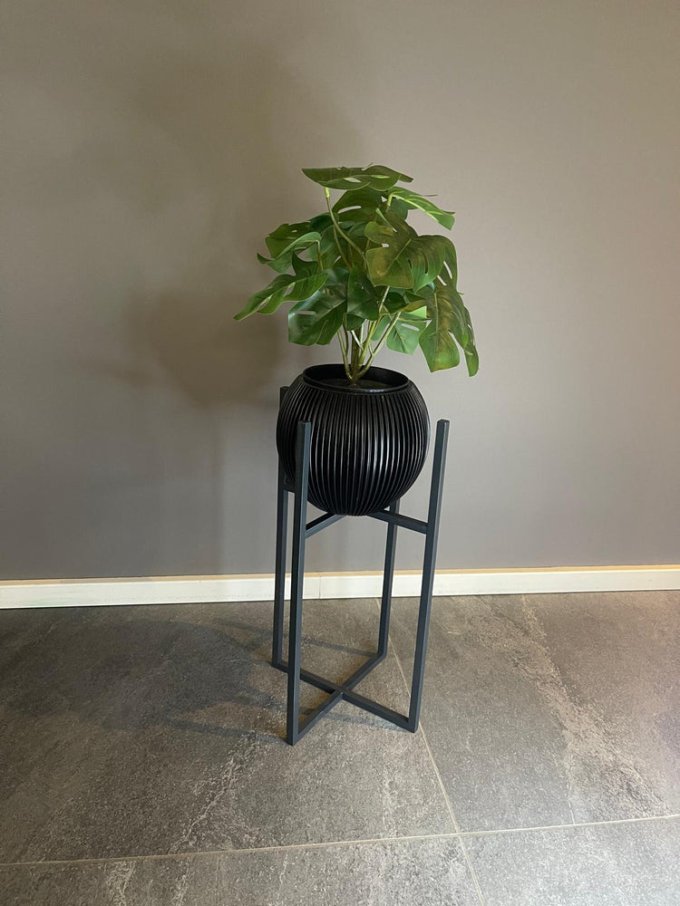 Quadratischer Metall-Pflanzenständer 40cm | Skandi Pflanzentisch