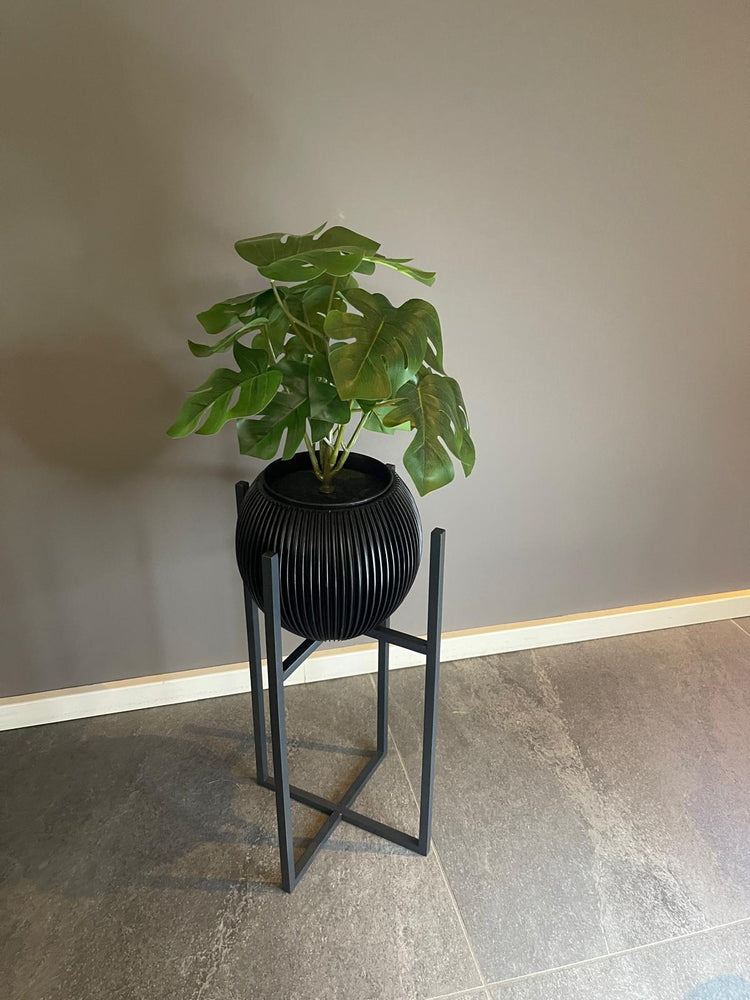 Quadratischer Metall-Pflanzenständer 40cm | Skandi Pflanzentisch