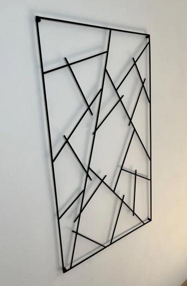 Handgefertigte Design Wandgarderobe aus Stahl – Modern & Individuell