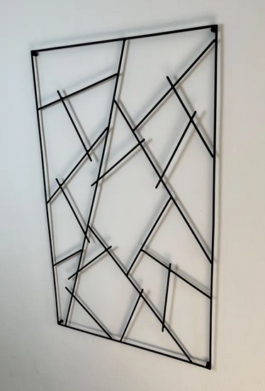 Handgefertigte Design Wandgarderobe aus Stahl – Modern & Individuell