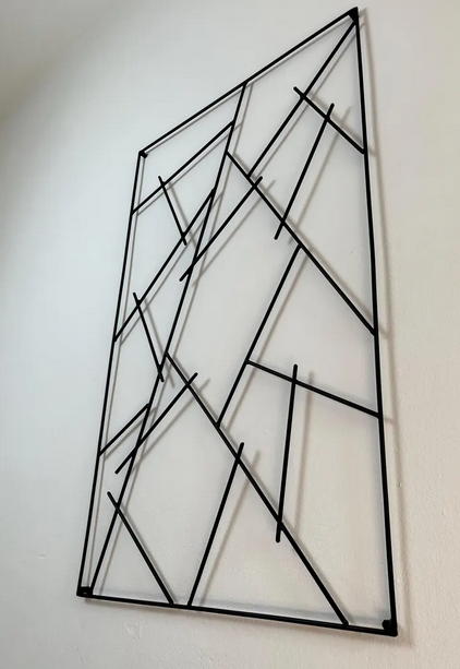 Handgefertigte Design Wandgarderobe aus Stahl – Modern & Individuell