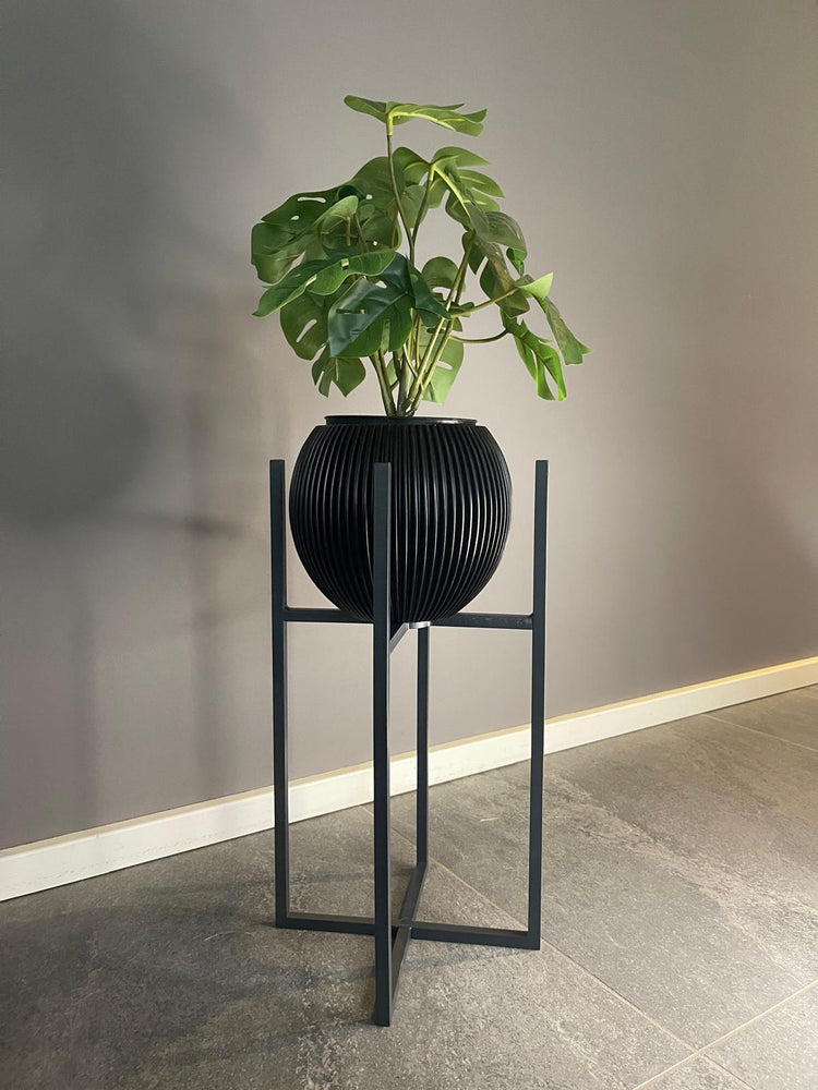 Quadratischer Metall-Pflanzenständer 40cm | Skandi Pflanzentisch